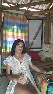 Snapshot of Eimy_Rose_ chatting on May 2, 7:19 pm Eimy Rose online show from May 2, 7:19 pm