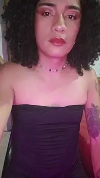 Snapshot of Eimy_Rose_ chatting on May 22, 11:32 pm Eimy Rose online show from May 22, 11:32 pm