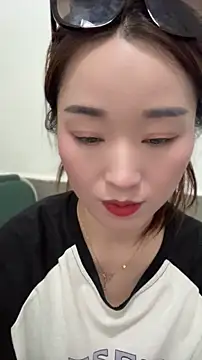 Snapshot of JJ8521 chatting on July 30, 4:00 am JJ8521 online show from July 30, 4:00 am