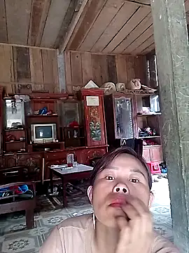 daisyy2 online show from May 15, 6:53 am
