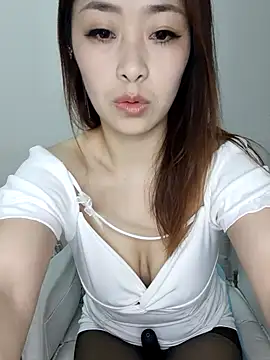 Snapshot of xinyue-888 chatting on June 7, 11:47 am xinyue-888 online show from June 7, 11:47 am