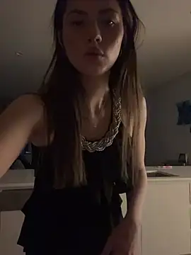 daisycollins online show from June 25, 12:31 pm