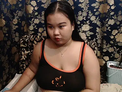 Snapshot of hotchickgirl chatting on July 11, 9:01 am hotchickgirl online show from July 11, 9:01 am