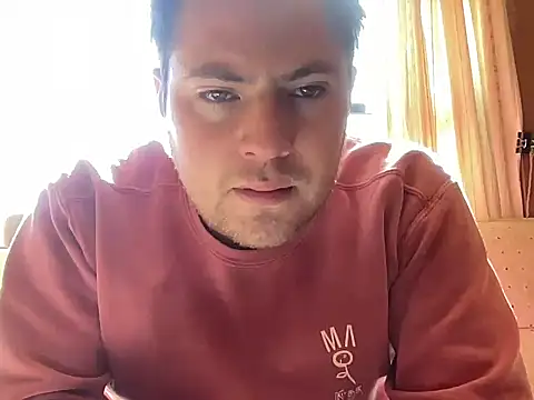 Snapshot of alecsgzz chatting on May 19, 5:52 pm alecsgzz online show from May 19, 5:52 pm