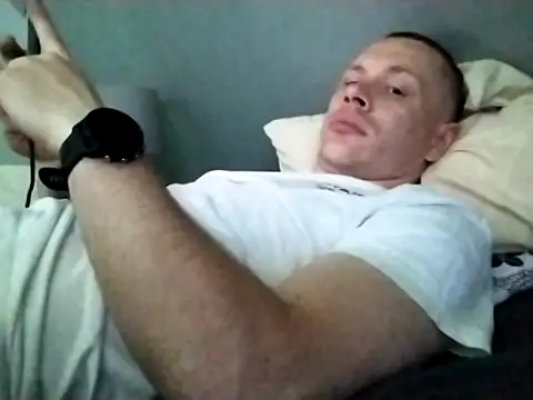 fitboyy  online show from June 18, 7:41 am