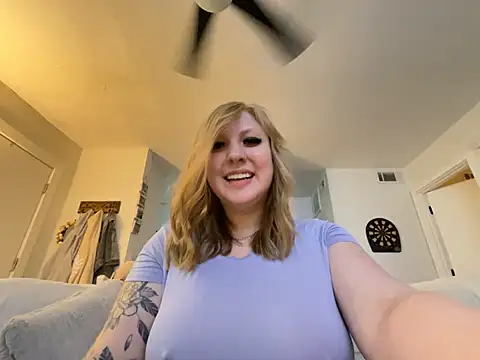 blonde  baby online show from May 13, 12:41 am