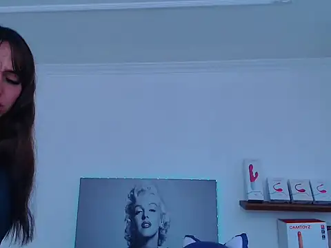 Snapshot of anyela_bubble18 chatting on June 17, 7:26 pm anyela bubble18 online show from June 17, 7:26 pm