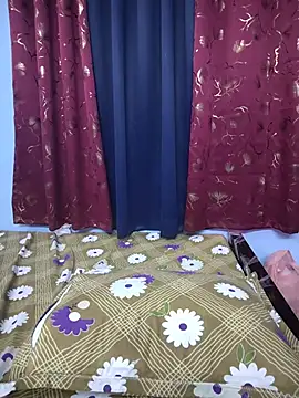 Snapshot of Menaxi_Baby7 chatting on June 24, 3:16 am Menaxi Baby7 online show from June 24, 3:16 am