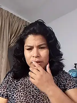 Snapshot of Aurorasaenz_ chatting on June 30, 12:17 pm Aurorasaenz online show from June 30, 12:17 pm