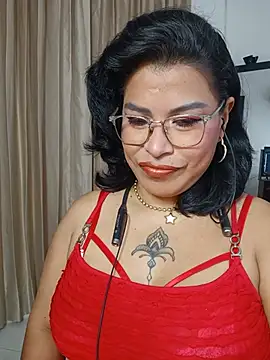 Snapshot of Aurorasaenz_ chatting on July 2, 1:50 pm Aurorasaenz online show from July 2, 1:50 pm