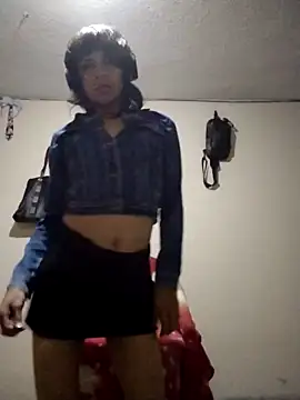 Liil bunny online show from May 4, 9:44 pm