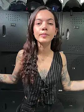 VeroJenkins  online show from May 14, 1:40 pm