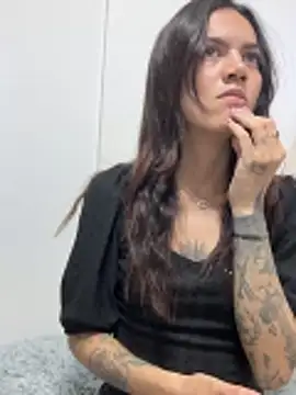 VeroJenkins  online show from May 18, 3:24 am