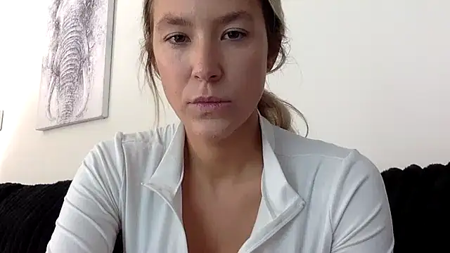 Misss alyssaaa online show from May 19, 3:07 pm