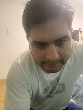 MenSexPeru online show from May 14, 4:52 am