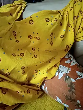 minadixit17 online show from May 18, 5:19 pm