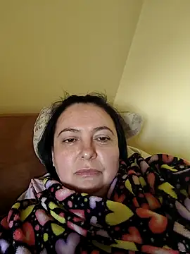 EmmaEmmy40 online show from May 3, 10:10 am