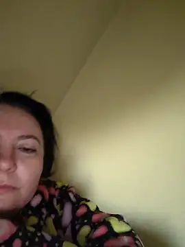 EmmaEmmy40 online show from May 14, 3:13 am