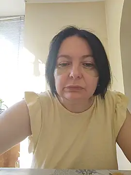 EmmaEmmy40 online show from May 17, 5:49 am