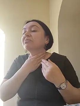 EmmaEmmy40 online show from May 29, 5:49 am