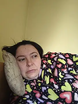 EmmaEmmy40 online show from May 30, 7:05 am