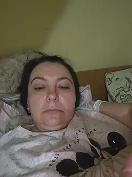 EmmaEmmy40 online show from June 4, 6:25 pm