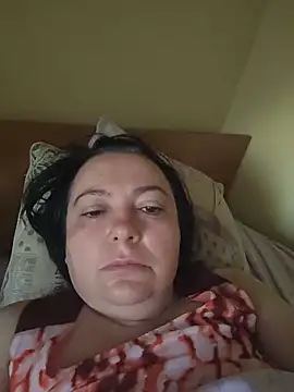 EmmaEmmy40 online show from June 14, 3:52 am