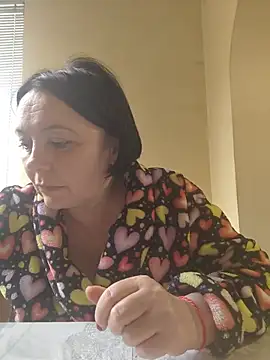 EmmaEmmy40 online show from June 17, 5:14 pm