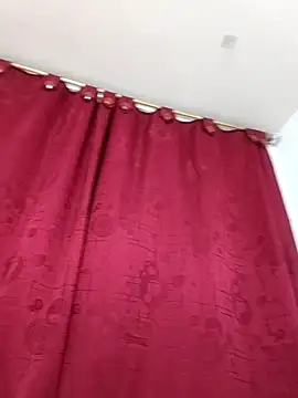 AndresvargasQ123 online show from June 15, 5:42 am