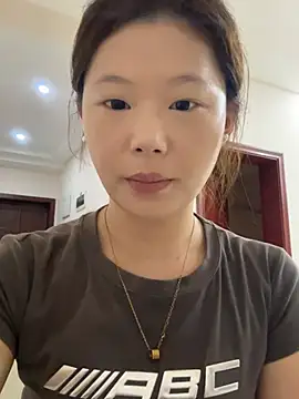Little 887 online show from May 2, 5:40 pm