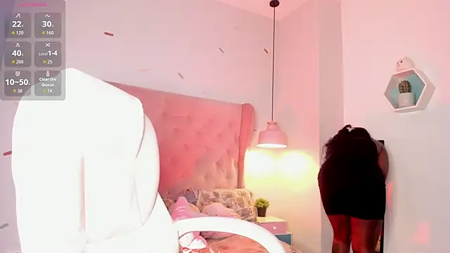 Scarlet Big boobs online show from June 14, 3:08 am