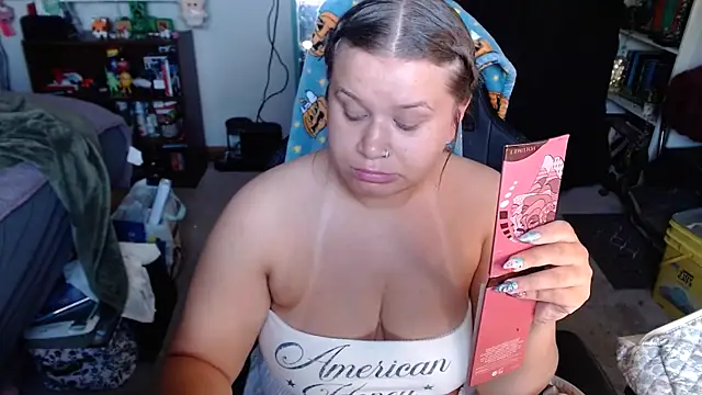 prettybabygurl04 online show from May 12, 7:55 pm