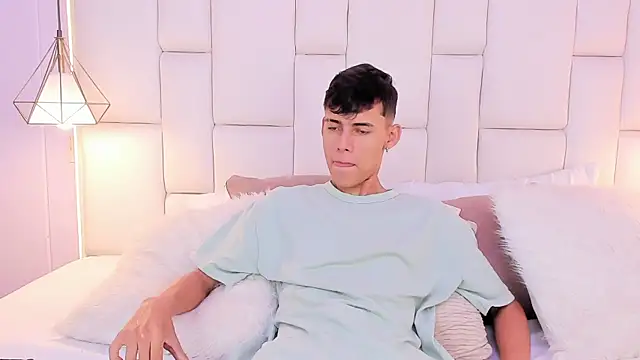 JacobFerrer online show from May 14, 5:31 pm