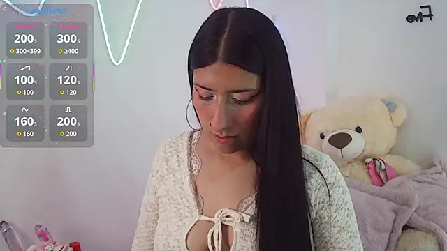 Sara Blum online show from June 6, 3:33 am