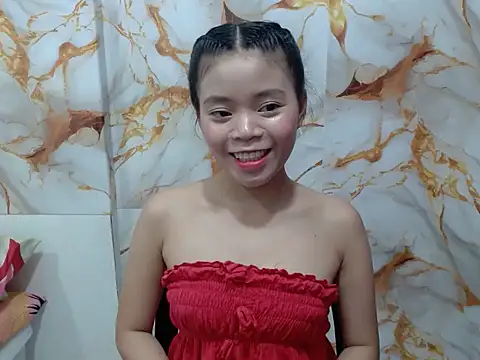 Sweet Sarah69 online show from June 25, 11:04 am