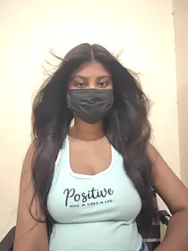 Snapshot of RAGNI-Love chatting on June 29, 5:57 am RAGNI-Love online show from June 29, 5:57 am