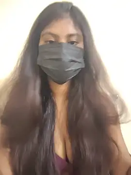 Snapshot of RAGNI-Love chatting on July 12, 4:36 am RAGNI-Love online show from July 12, 4:36 am