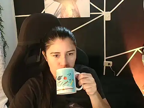 LUCYMILF SEXY online show from May 13, 12:24 pm