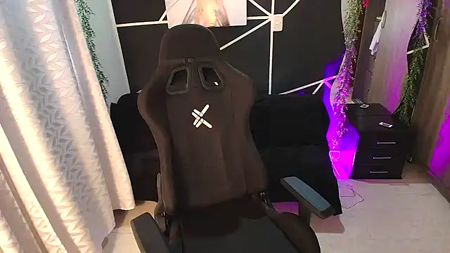 LUCYMILF SEXY online show from May 17, 2:24 pm