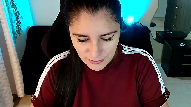 LUCYMILF SEXY online show from May 21, 6:04 pm