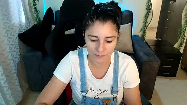 LUCYMILF SEXY online show from June 7, 3:38 pm