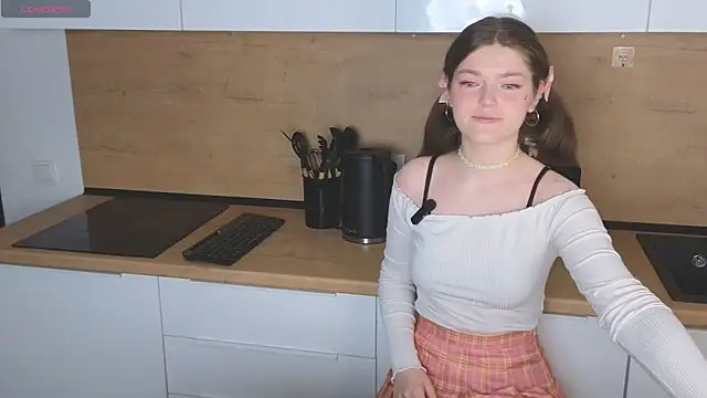 Annpopsy online show from June 15, 8:55 pm