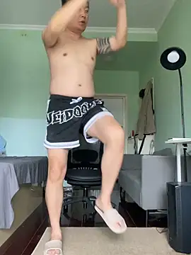 mrcake666 online show from June 18, 7:19 am