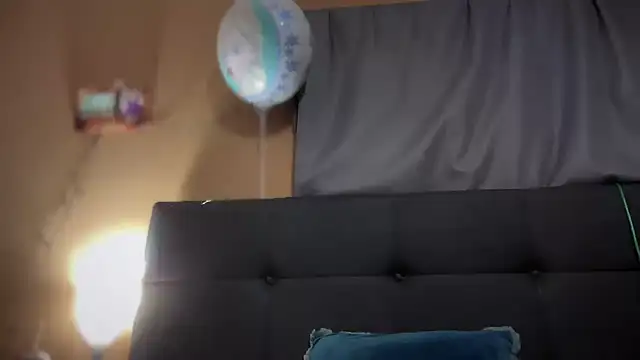 gigi333336 online show from June 2, 2:41 pm