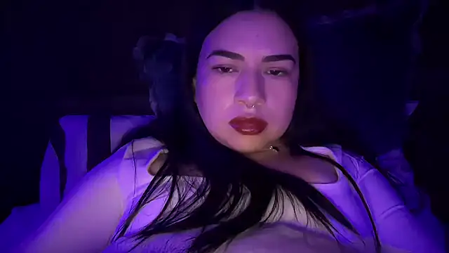 gigi333336 online show from June 6, 4:55 pm