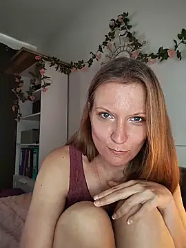 Snapshot of Candy_Cougar chatting on June 21, 7:00 am Candy Cougar online show from June 21, 7:00 am
