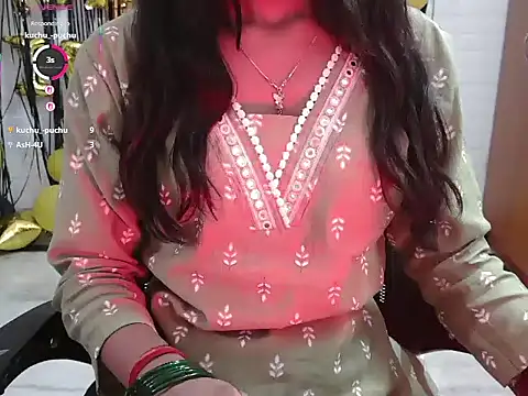 Snapshot of Annu_07 chatting on August 3, 4:33 am Annu 07 online show from August 3, 4:33 am