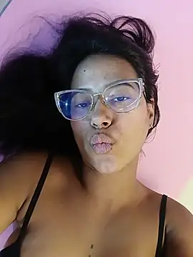Raven stonee01 online show from May 15, 11:56 pm