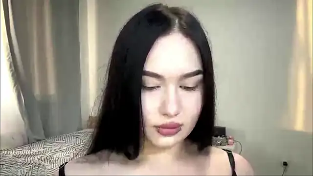 PlushPeep online show from June 11, 3:43 pm