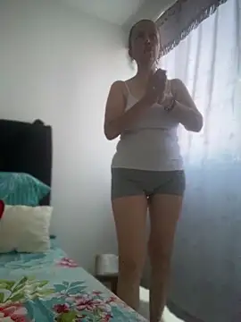 Soy Camila8 online show from May 24, 9:09 pm